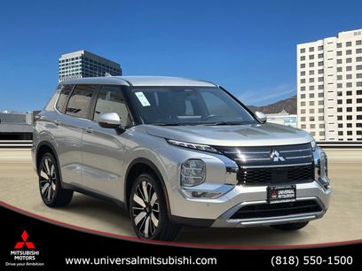 Used 2025 Mitsubishi Outlander SE