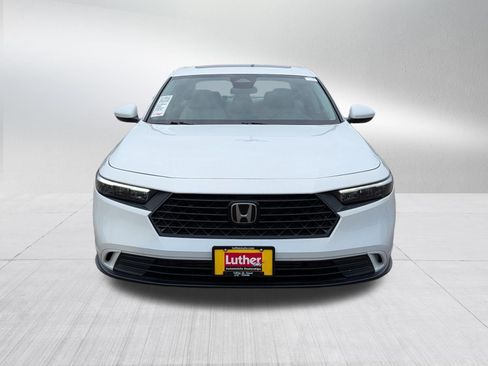 Used 2024 Honda Accord EX image 2