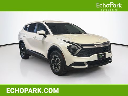 Used 2024 Kia Sportage LX AWD/4WD image 1