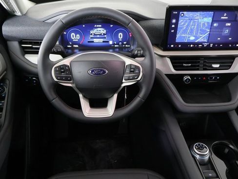 New 2026 Ford Explorer Active w/ Active Comfort Package image 18