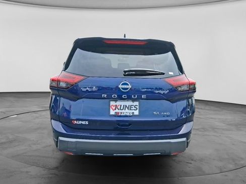 Used 2026 Nissan Rogue SL AWD/4WD image 8
