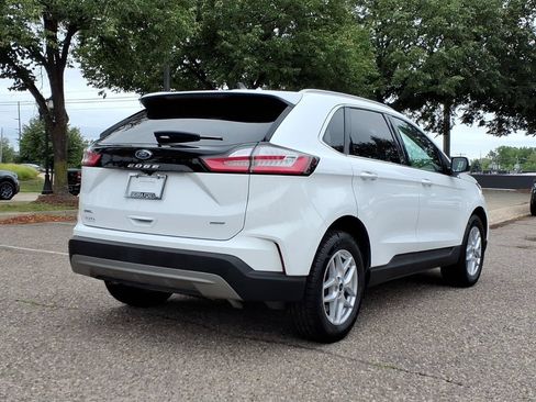 Certified 2024 Ford Edge SEL w/ Convenience Package AWD/4WD image 5