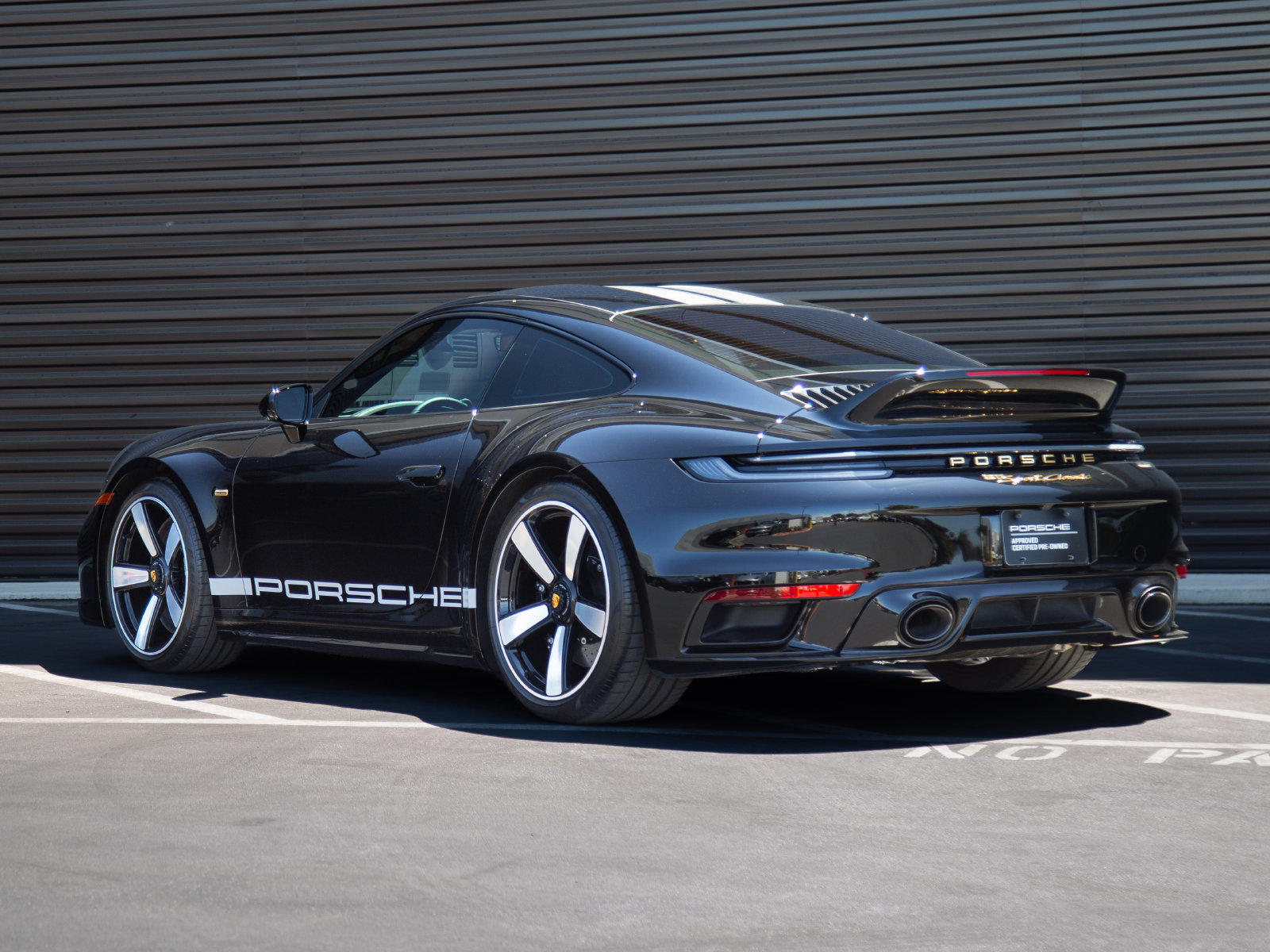 Certified 2023 Porsche 911 Sport Classic RWD image 3