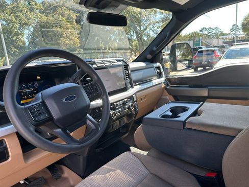 Used 2024 Ford F350 XLT w/ XLT Premium Package image 25