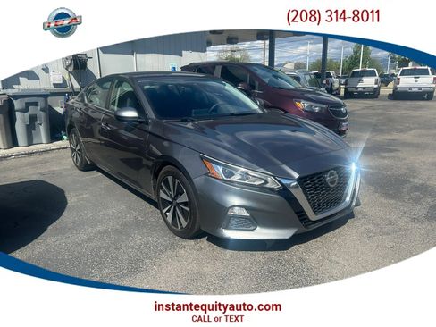 Used 2021 Nissan Altima 2.5 SV FWD image 1
