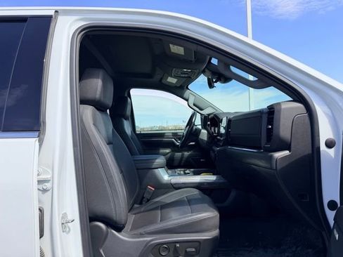 Used 2024 Chevrolet Silverado 3500 LTZ w/ LTZ Plus Package image 10