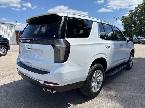 Used 2026 Chevrolet Tahoe Premier AWD/4WD image 4