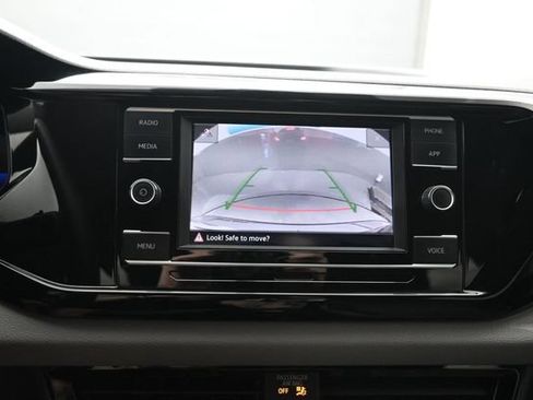 Used 2024 Volkswagen Taos S FWD image 18