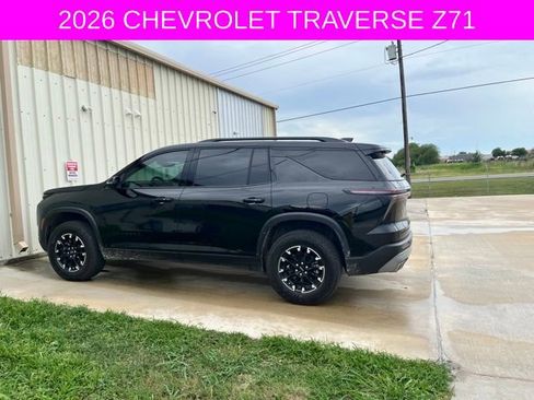 Used 2026 Chevrolet Traverse Z71 w/ Driver Confidence Package AWD/4WD image 2