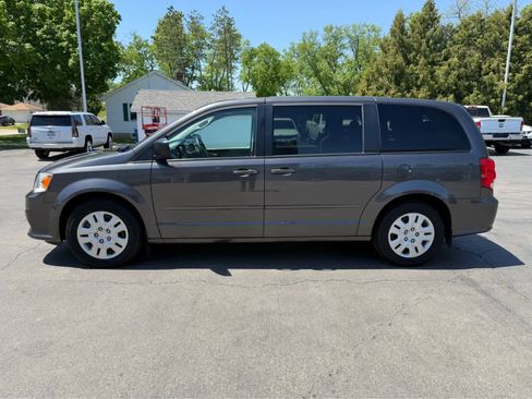 Used 2016 Dodge Grand Caravan SE w/ Quick Order Package 29E SE FWD image 6