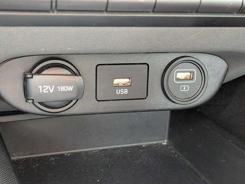 Used 2021 Hyundai Elantra SEL FWD image 22