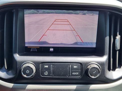 Used 2019 Chevrolet Colorado LT w/ LT Convenience Package RWD image 15