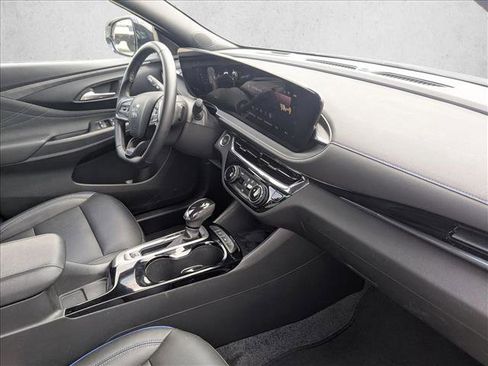Used 2025 Buick Envista Sport Touring FWD image 19