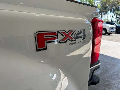 Used 2024 Ford F350 XLT w/ FX4 Off-Road Package AWD/4WD image 17
