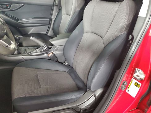 Used 2021 Subaru Crosstrek 2.0i image 12