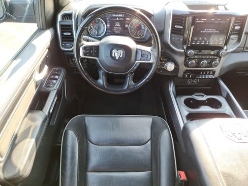 Used 2021 RAM 1500 Laramie w/ Sport Appearance Package image 10