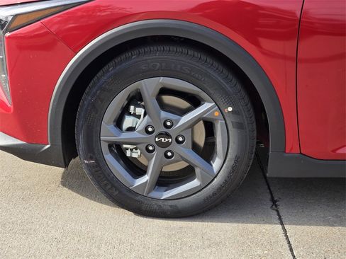 New 2025 Kia K4 LXS image 8