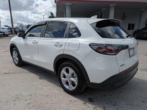 Used 2025 Honda HR-V LX image 6
