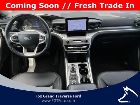 Certified 2023 Ford Explorer XLT w/ Equipment Group 202A AWD/4WD image 2