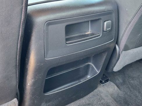 Used 2018 GMC Sierra 1500 SLT w/ Enhanced Driver Alert Package RWD image 29