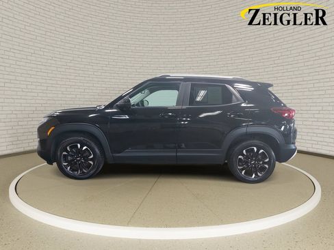 Used 2023 Chevrolet TrailBlazer LT w/ Convenience Package AWD/4WD image 8