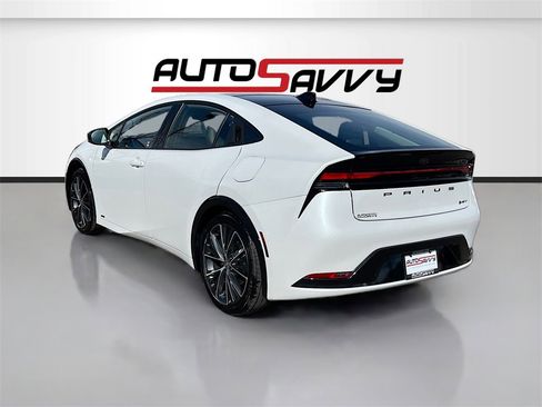 Used 2026 Toyota Prius Limited image 5