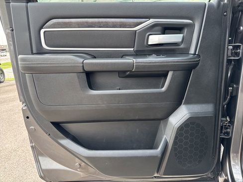 Used 2024 RAM 3500 SLT w/ Quick Order Package 2YG SLT image 23
