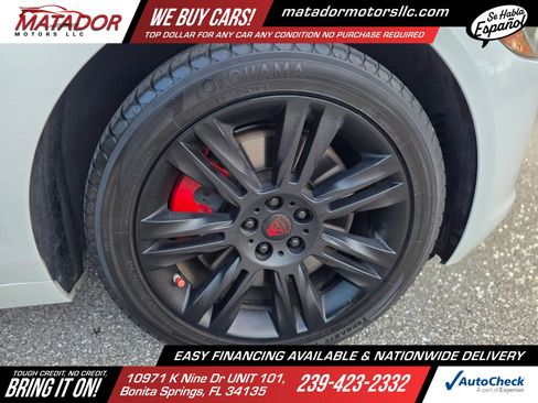 Used 2017 Jaguar XF Premium RWD image 12