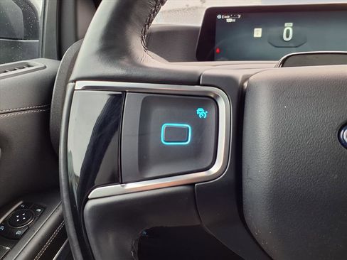 Used 2025 Ford Expedition Max Platinum image 17