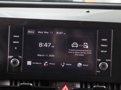 Used 2024 Kia Sportage LX image 16