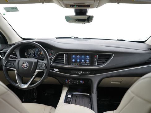 Used 2024 Buick Enclave Avenir image 13