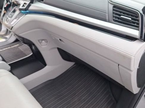 Used 2022 Honda Odyssey Touring image 25