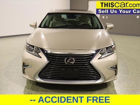 Used 2017 Lexus ES 350 w/ Navigation System Package FWD image 3