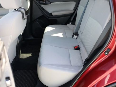 Used 2018 Subaru Forester 2.5i Premium image 37