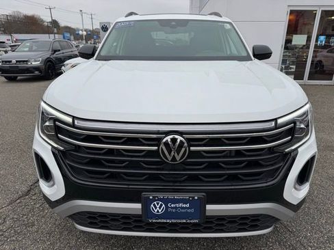 Certified 2025 Volkswagen Atlas Peak Edition SE image 2
