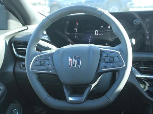 New 2026 Buick Envista Avenir image 7