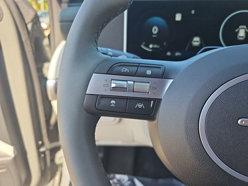 New 2026 Hyundai Tucson Limited FWD image 18