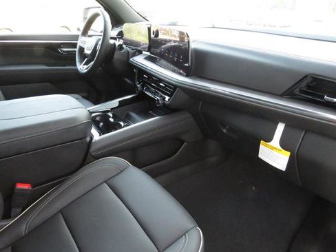 New 2025 Chevrolet Suburban Premier w/ Sun And Tow Package image 21