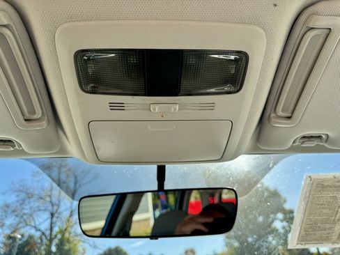 Used 2018 Subaru Forester 2.5i w/ Alloy Wheel Package image 37