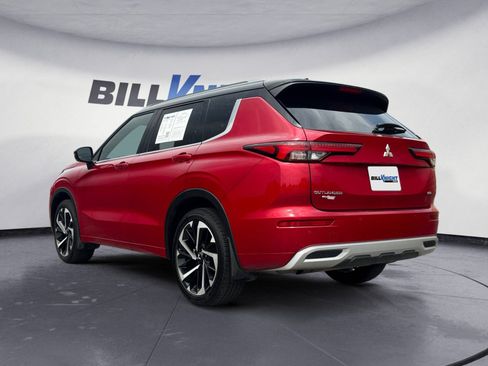 Used 2024 Mitsubishi Outlander SEL AWD/4WD image 3