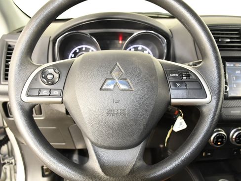 Used 2022 Mitsubishi Outlander Sport ES AWD/4WD image 19