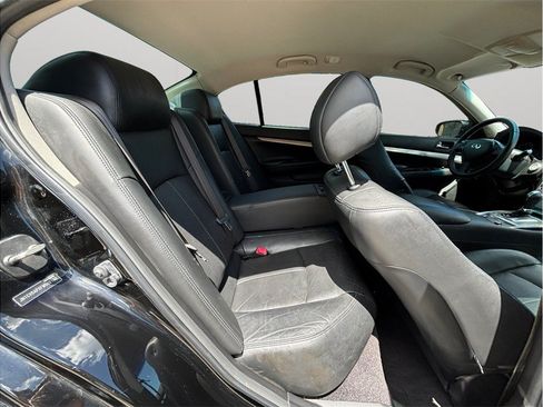 Used 2015 INFINITI Q40 RWD image 28