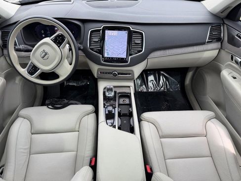Certified 2023 Volvo XC90 B6 Ultimate w/ Protection Package Premier AWD/4WD image 12