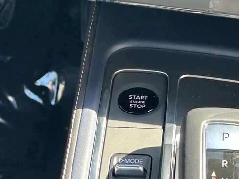 New 2026 INFINITI QX60 Sport image 24