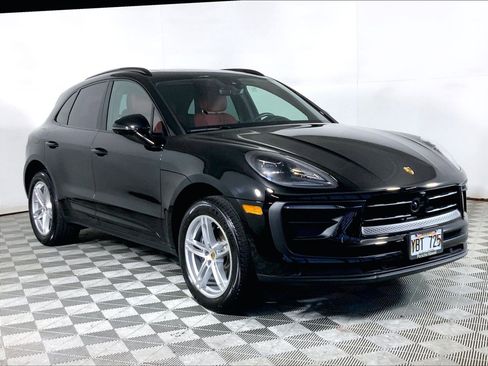 Certified 2026 Porsche Macan AWD/4WD image 7