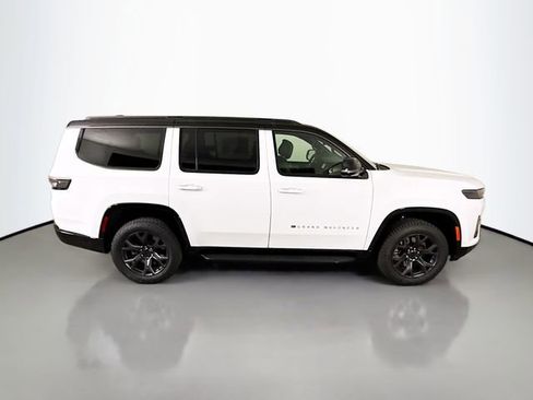 New 2026 Jeep Grand Wagoneer 4WD image 8