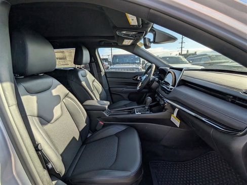 New 2025 Jeep Compass Latitude w/ Sun & Sound Group image 6