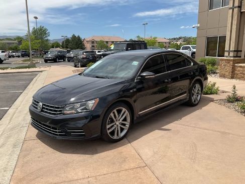 Used 2017 Volkswagen Passat 1.8T R-Line FWD image 3