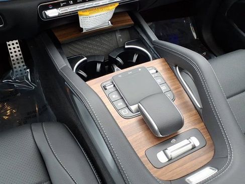 New 2026 Mercedes-Benz GLS 450 4MATIC image 7