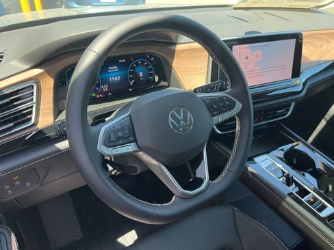 New 2026 Volkswagen Atlas SE FWD image 35